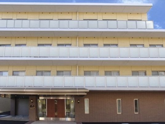 清潔感ある明るい外観