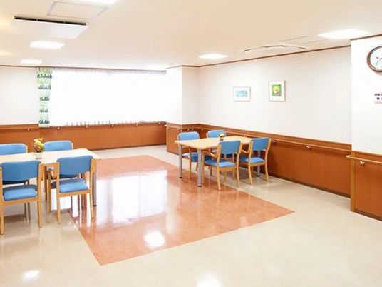明るい食堂  