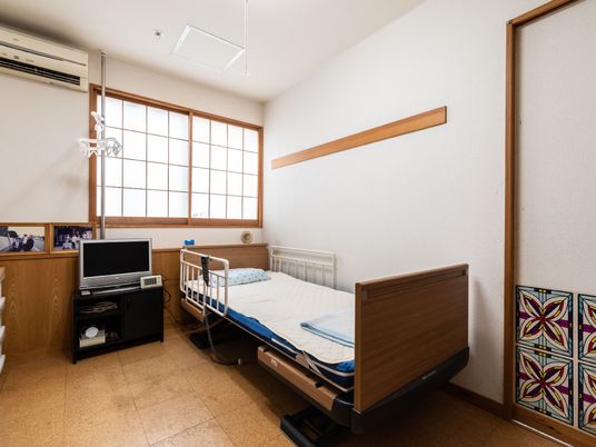 明るい和室の居室