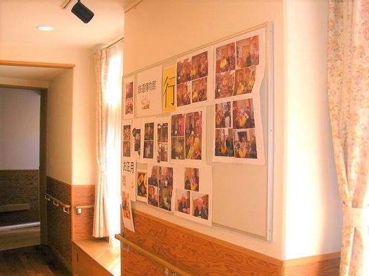 活動写真の掲示物