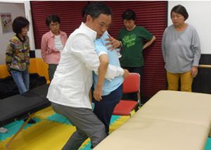 訓練の様子の機能訓練室  