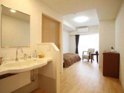 清潔感のある広々とした居室