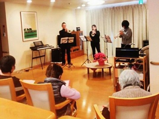 音楽演奏会の多目的室
