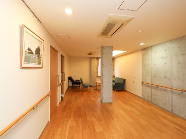 廊下の落ち着いた空間