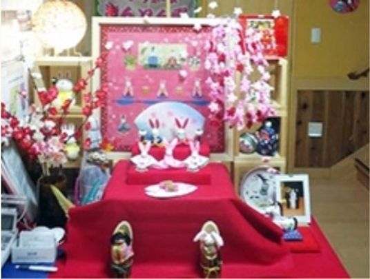 節句飾りの豊かな居室