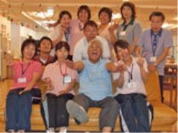 笑顔あふれる集合