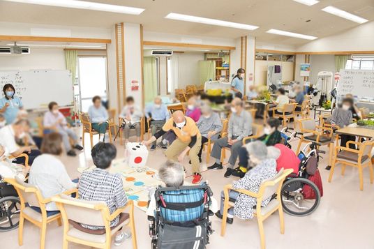 賑やかな多目的室