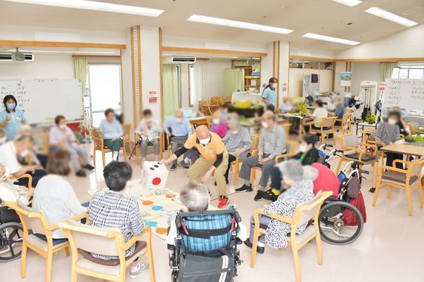 賑やかな多目的室
