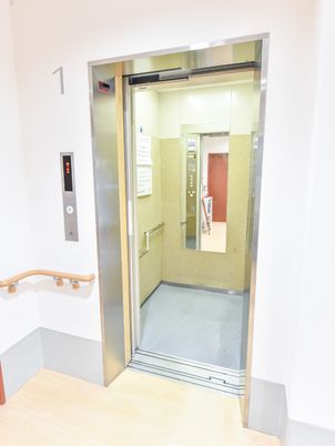 バリアフリー対応エレベーター