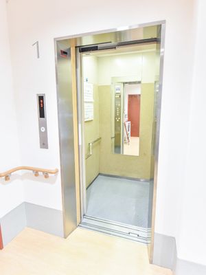 バリアフリー対応エレベーター