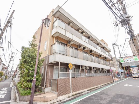 多階層建築の外観