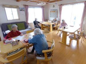 暖かい光のリビング