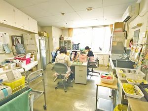 スタッフの作業室  