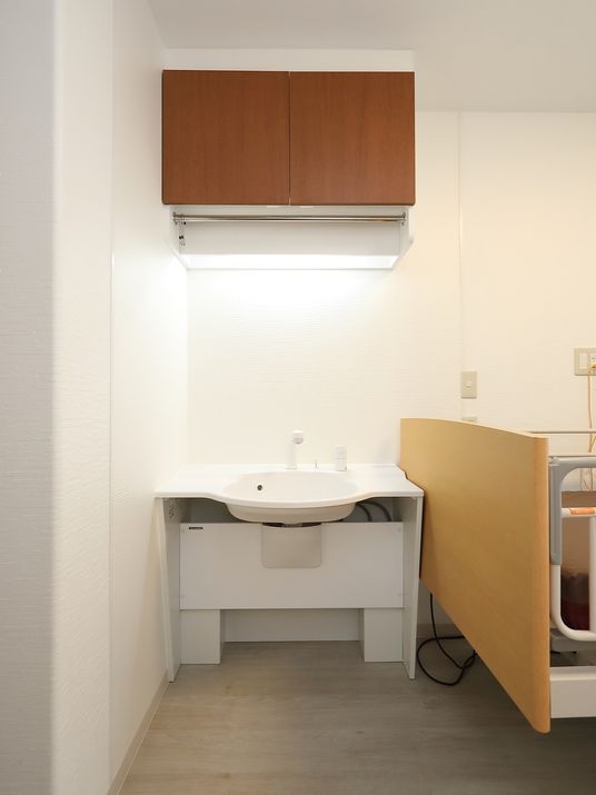 清潔な洗面台と収納