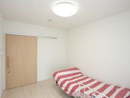シンプルな洋室の居室