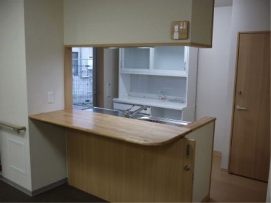 清潔なキッチン付き居室