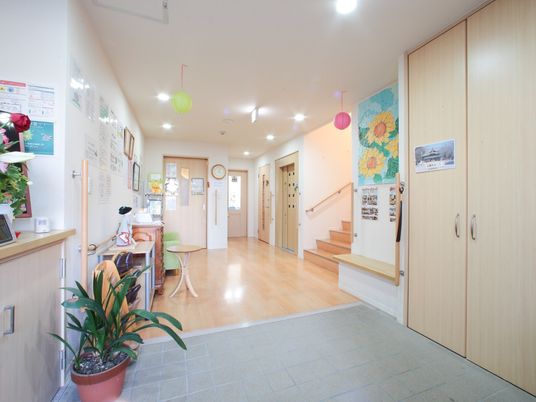 廊下の温かい雰囲気