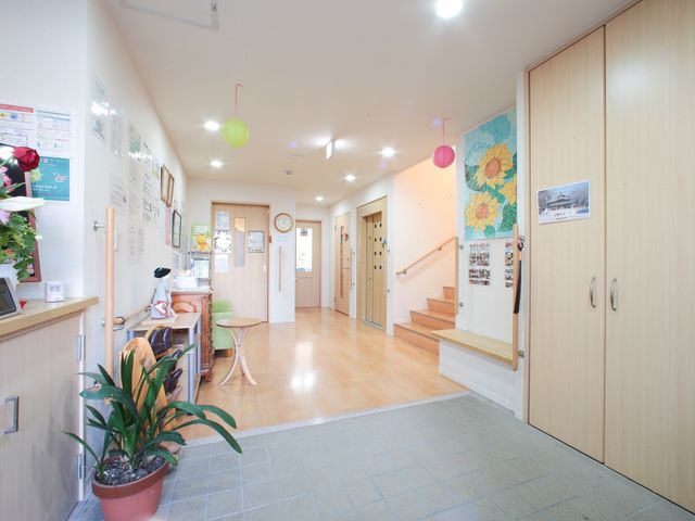 廊下の温かい雰囲気