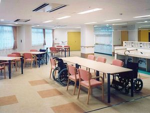 車椅子対応の食堂  