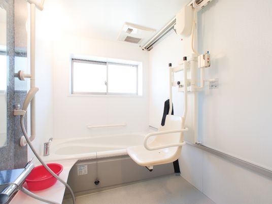 バリアフリー浴室設備