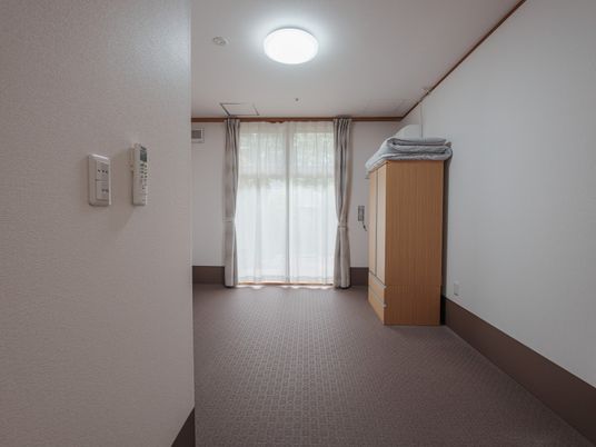 優しい光の入る居室
