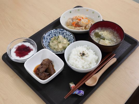 バランスの良い食事セット