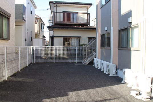 手入れされた施設外観