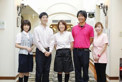 笑顔のスタッフ