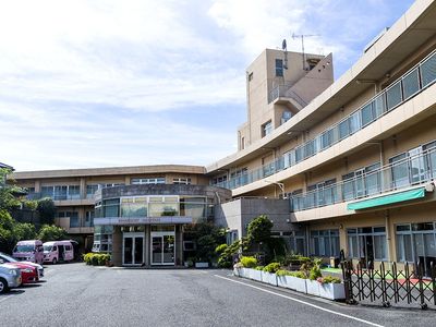 広々とした外観