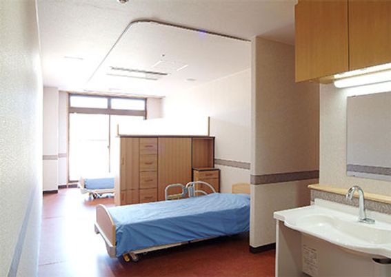 自然光あふれる居室  