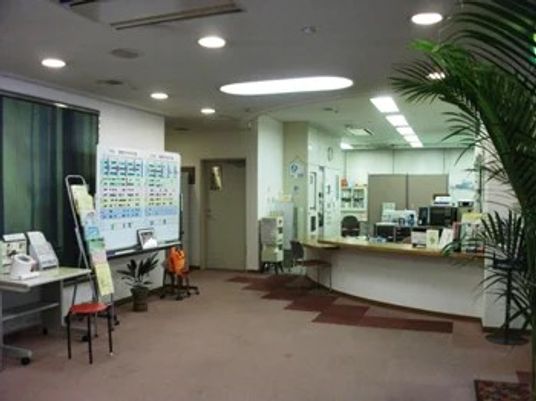 明るい受付ロビー