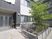 緑ある建物エントランス
