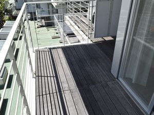 木目調のバルコニー  