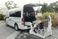 車椅子対応車と利用者