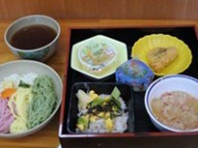 料理の盛り付け