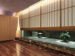 和風照明と洗練された空間