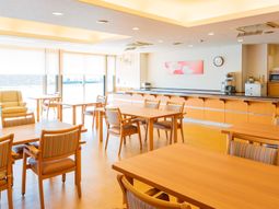 明るいダイニングルーム