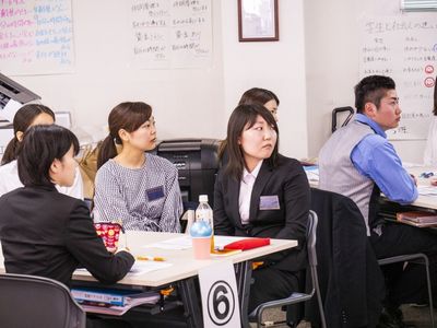 研修中の様子 会議室
