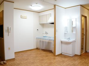  明るい居室内装  