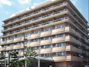 多階層の建物外観