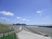 青空と海の散歩道
