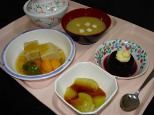 栄養バランスの食事セット