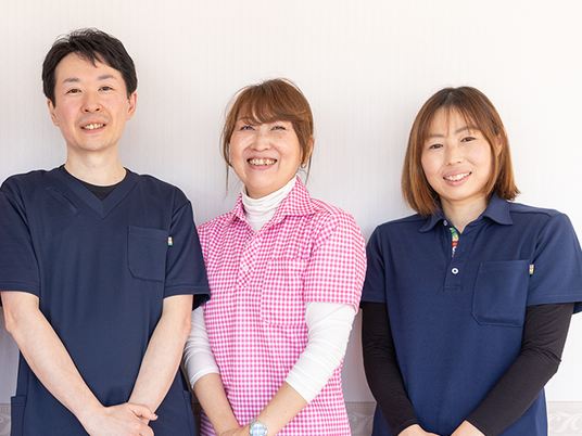 スタッフ3人の集合  