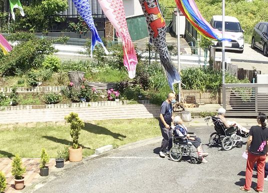 車椅子利用中の庭