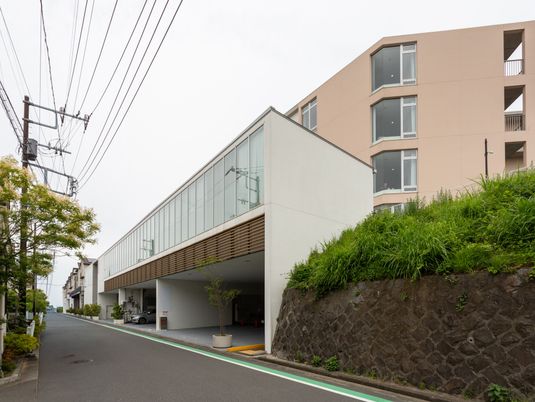 現代的な建築の外観