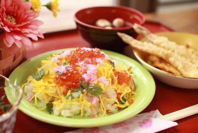 色鮮やかな料理