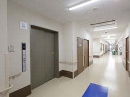 清潔で広々廊下