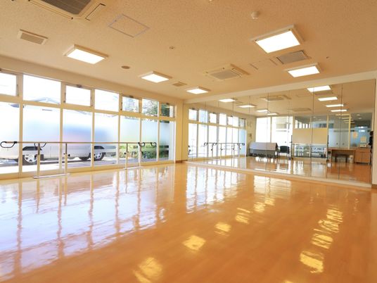 広々とした明るい空間