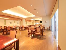 明るいダイニングエリア