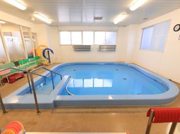 明るい浴室の様子